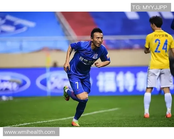 顽劣足球明星背后的故事与争议揭示了什么样的职业道德与个人魅力 顽劣足球明星背后的故事与争议揭示了什么样的职业道德与个人魅力