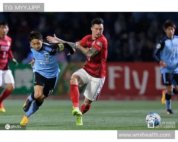 广州足球队战术选择引发热议球迷与专家观点交锋分析