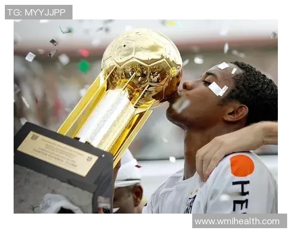 足球明星携手包展现时尚魅力真实图片大赏